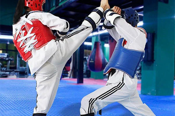 Taekwondo-utrustning går framåt för hastighet och elektronisk poängsättning