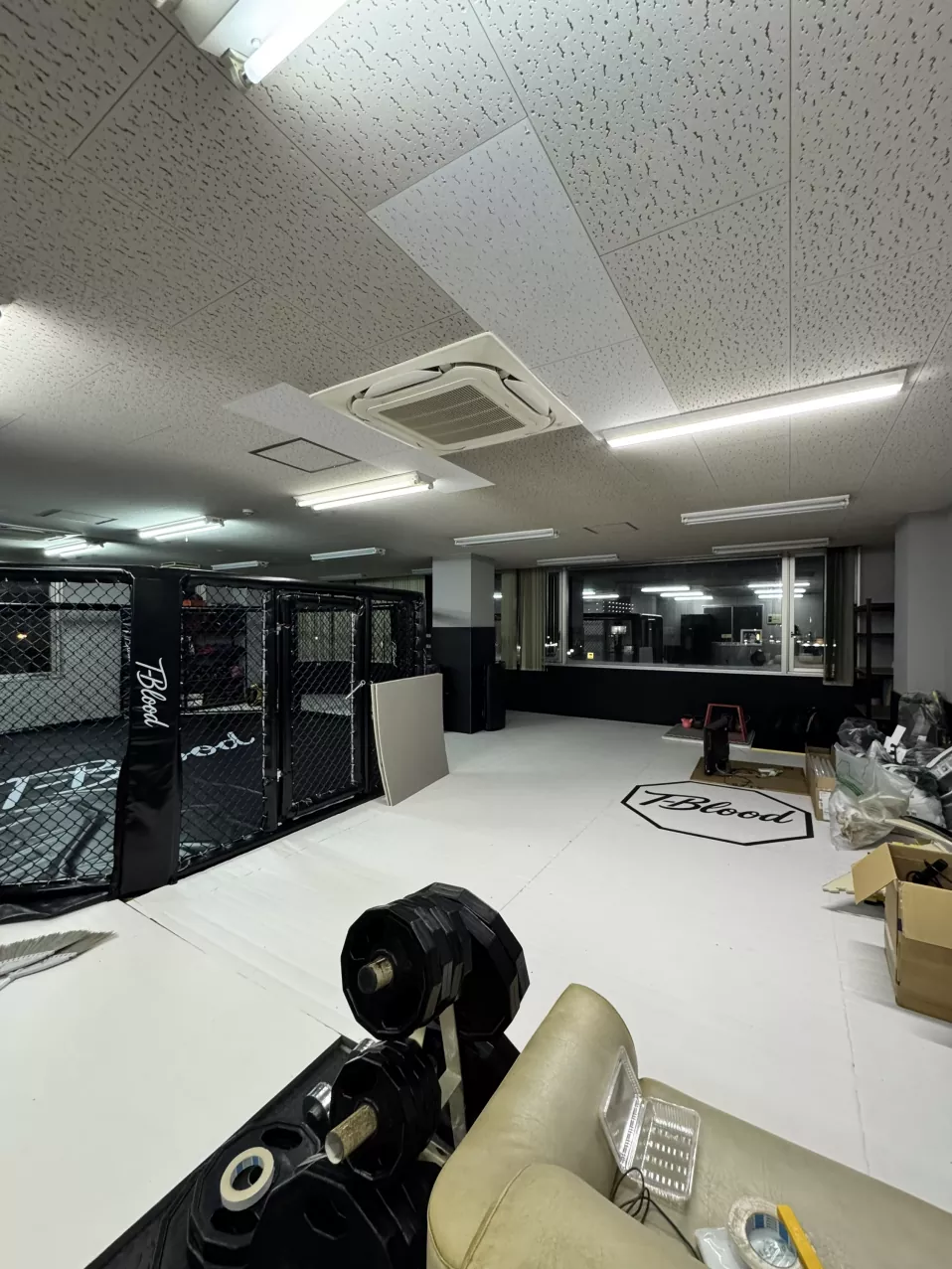 Kundprojektuppdatering: Professionell MMA Octagon & Roll Mat Gym Installation slutförd
